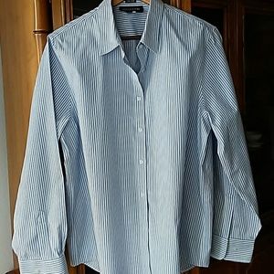 JNY SIGNATURE Women's Shirt.